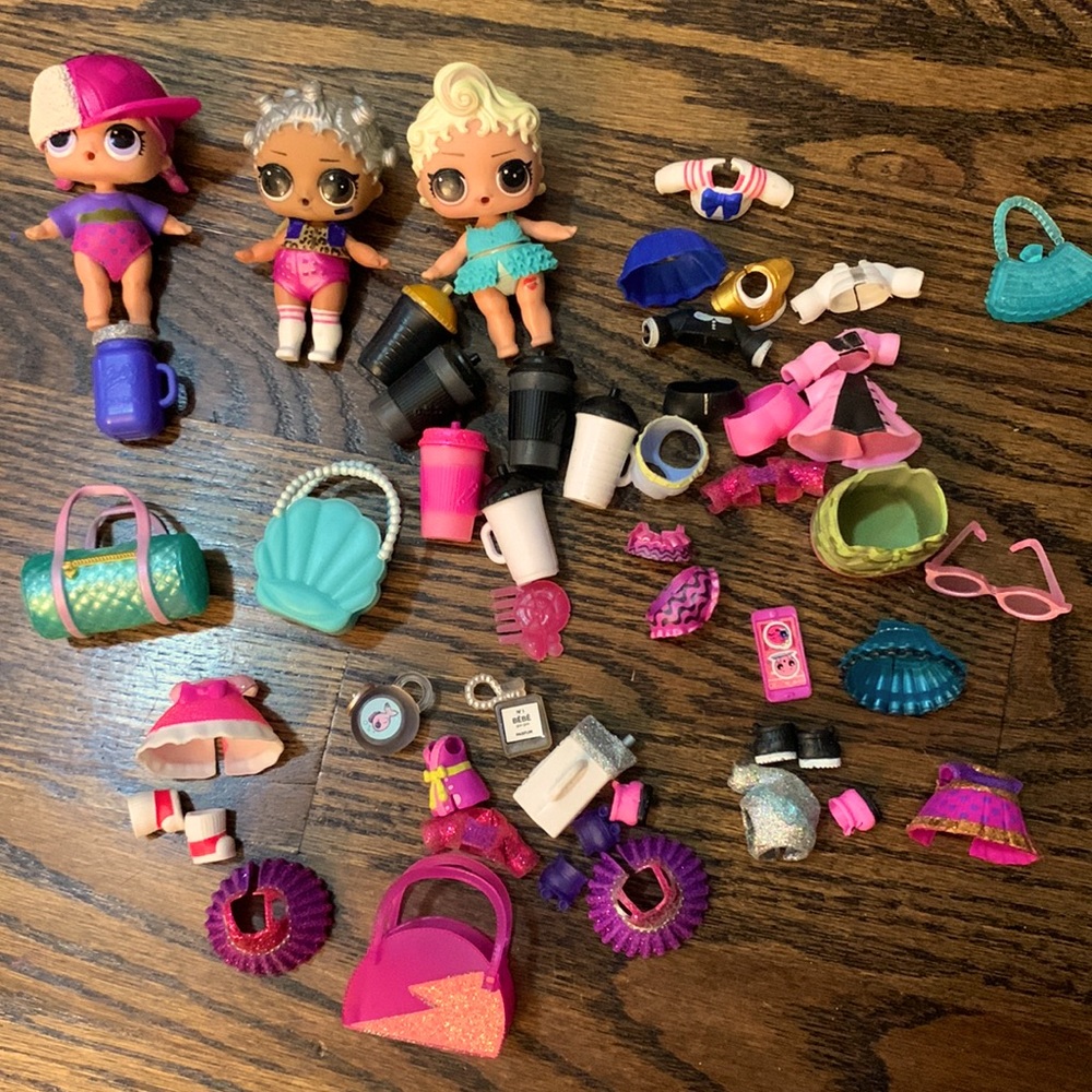 LOL dolls.  Various seasons, mixed lot.